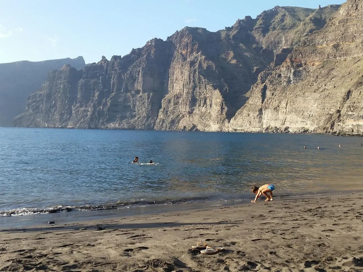 Magical Apt. With Sea View & Cliff Acantilado de los Gigantes 0*,  Espanha